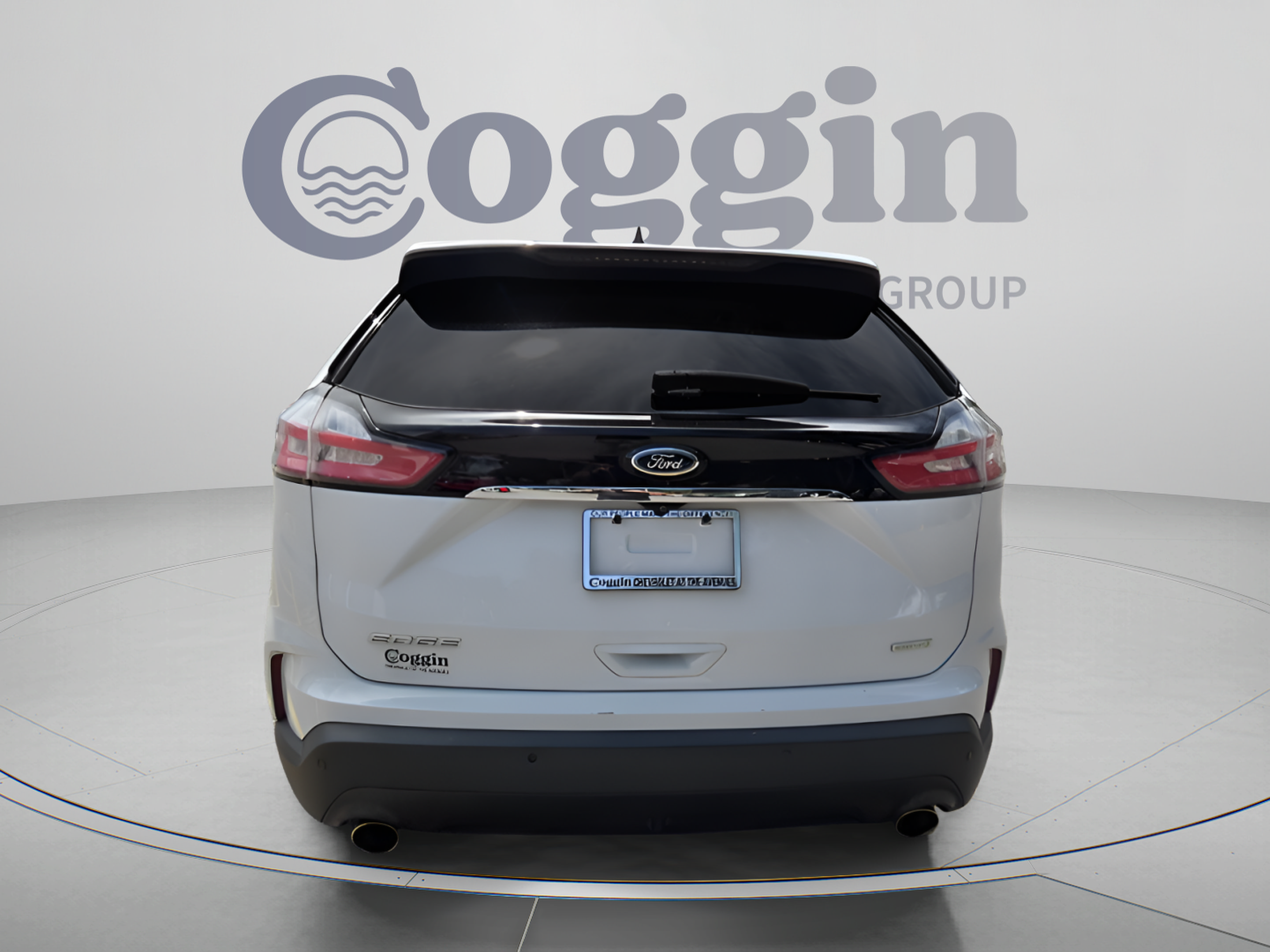 Used 2020 Ford Edge SE FWD image 4