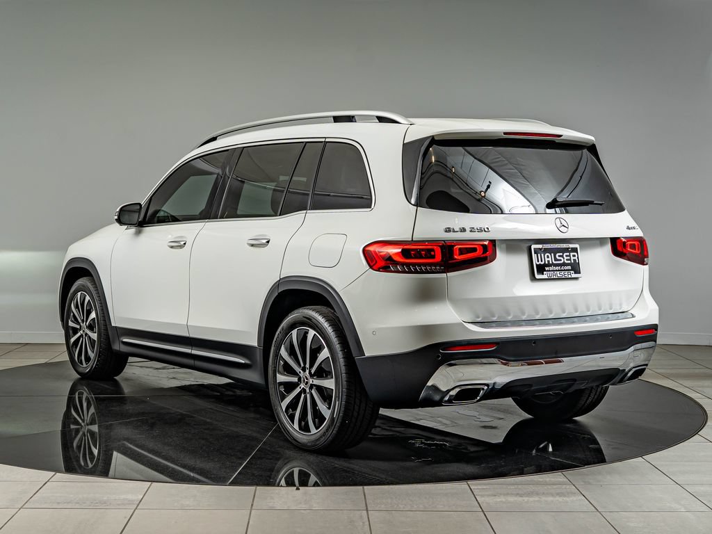 Used 2023 Mercedes-Benz GLB 250 4MATIC image 7