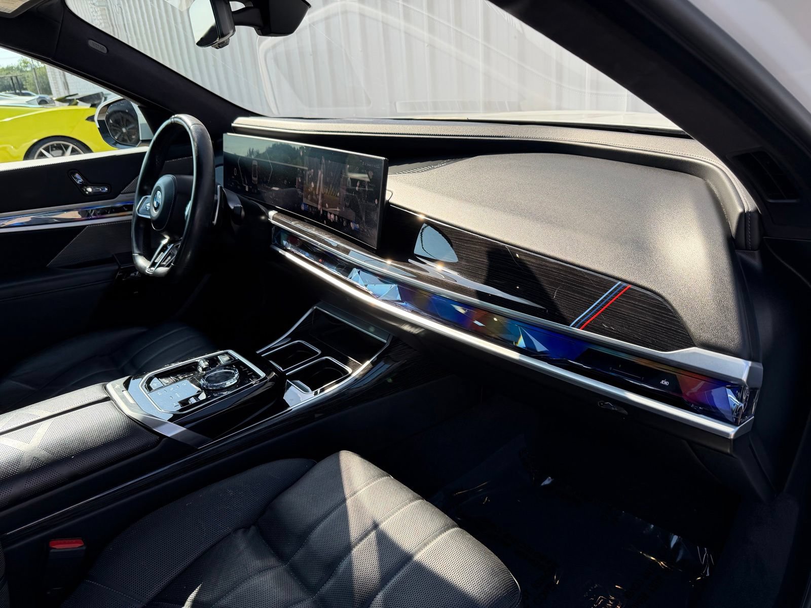 Used 2023 BMW 740i w/ Executive Package RWD image 17