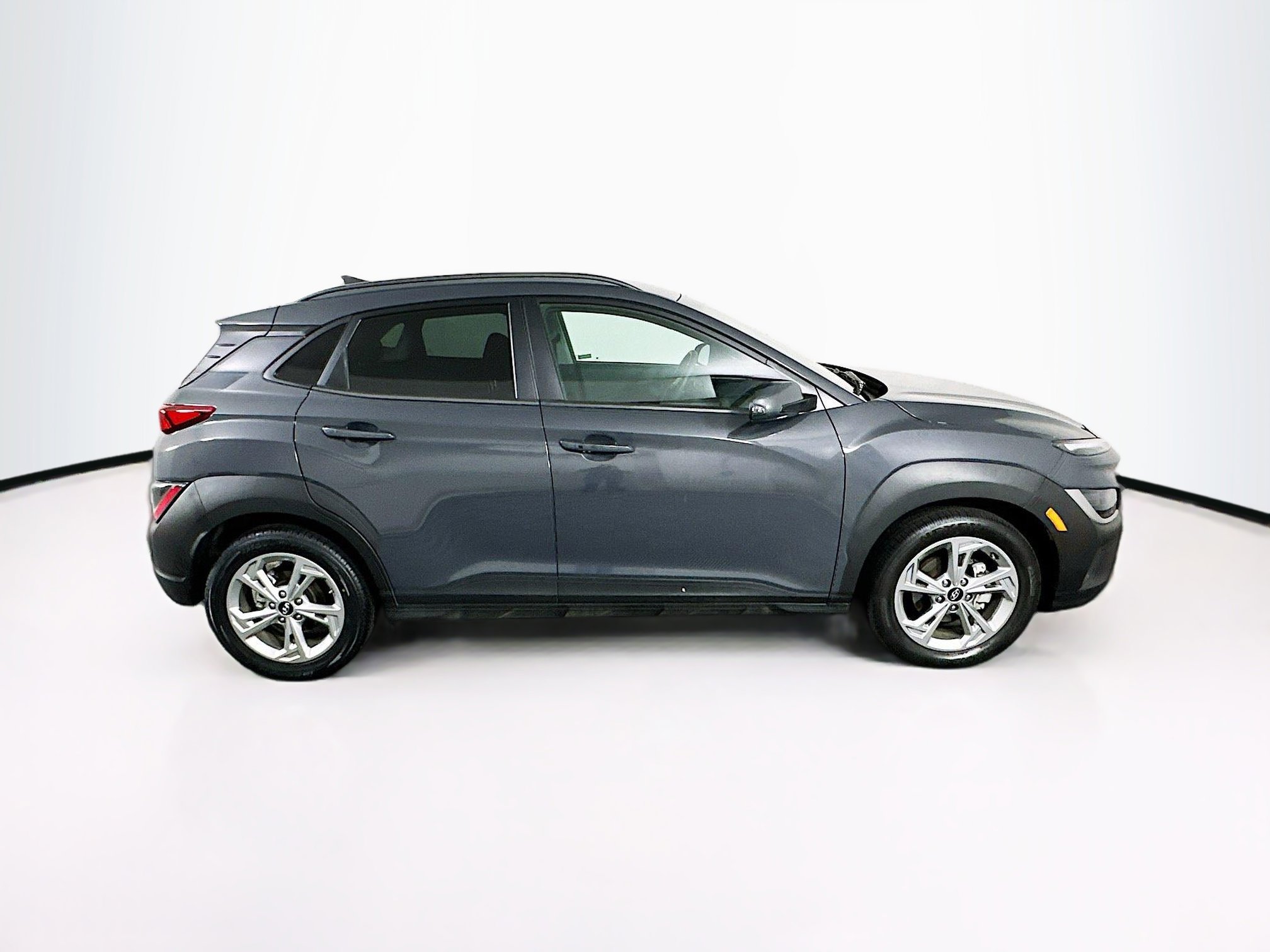 Used 2023 Hyundai Kona SEL w/ Cargo Package FWD image 10