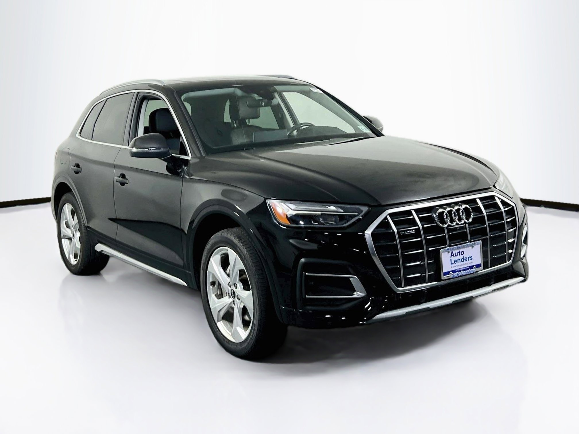 Used 2021 Audi Q5 2.0T Premium Plus w/ Premium Plus Package AWD/4WD image 3