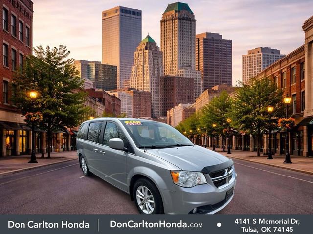 Used 2019 Dodge Grand Caravan SXT image 1