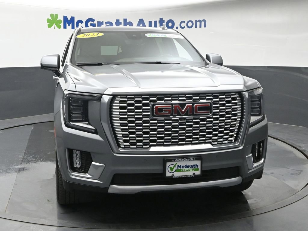 Used 2023 GMC Yukon XL Denali w/ Advanced Technology Package AWD/4WD image 5