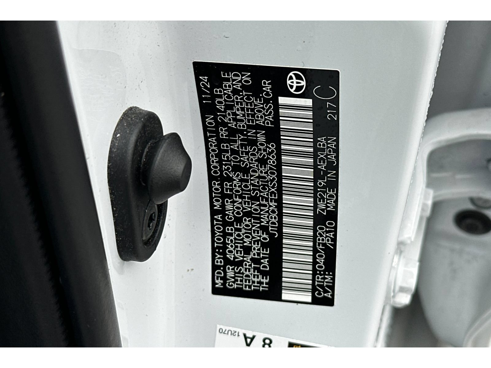 Used 2025 Toyota Corolla LE w/ LE Premium Package FWD image 32