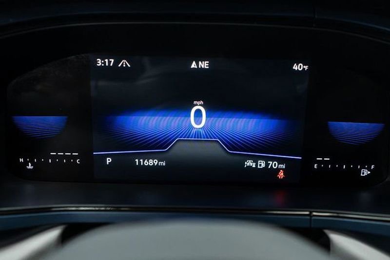 Used 2023 Volkswagen Taos SE image 17