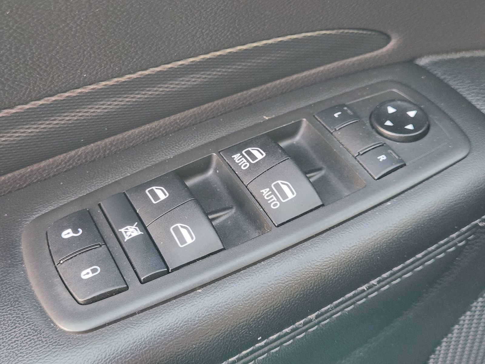 Used 2021 Dodge Durango GT image 25