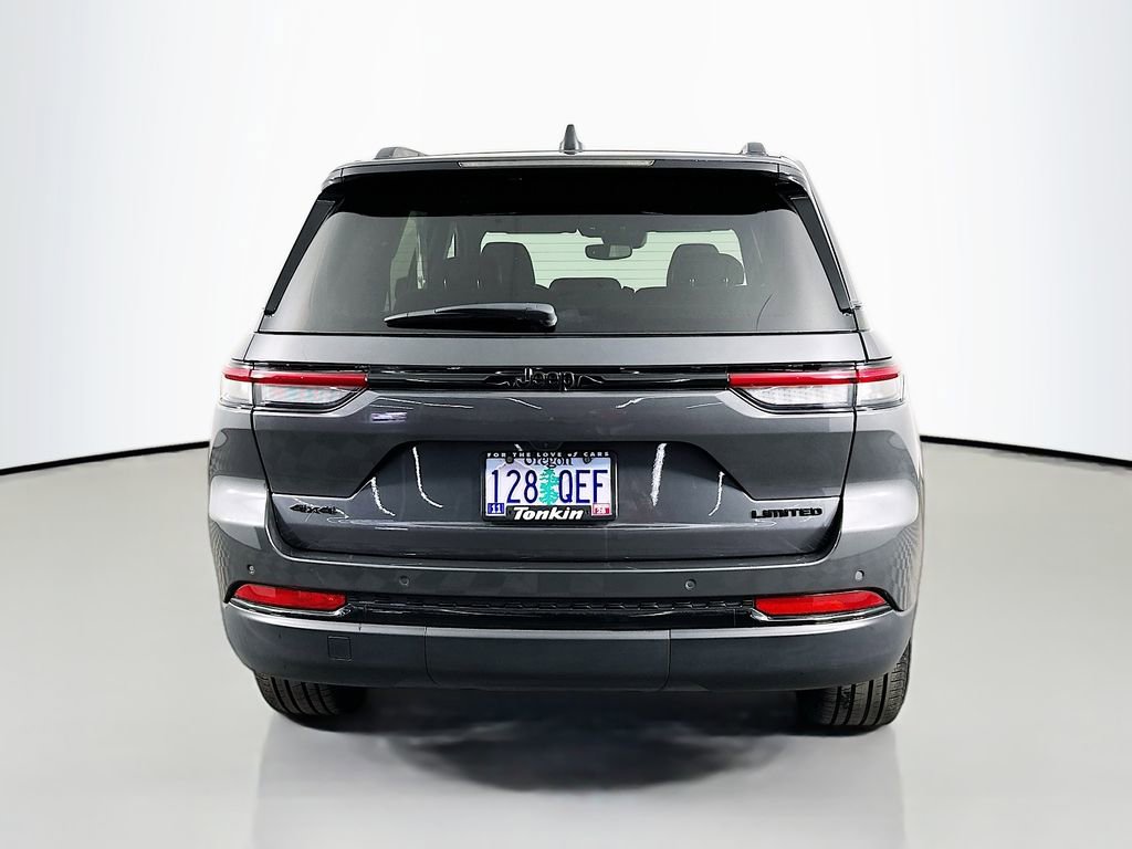 Used 2024 Jeep Grand Cherokee Limited w/ Black Appearance Package image 7