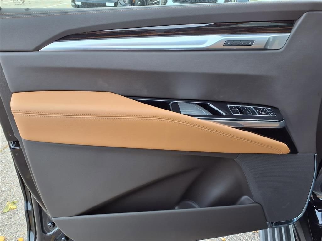 New 2026 Cadillac Escalade Luxury image 11