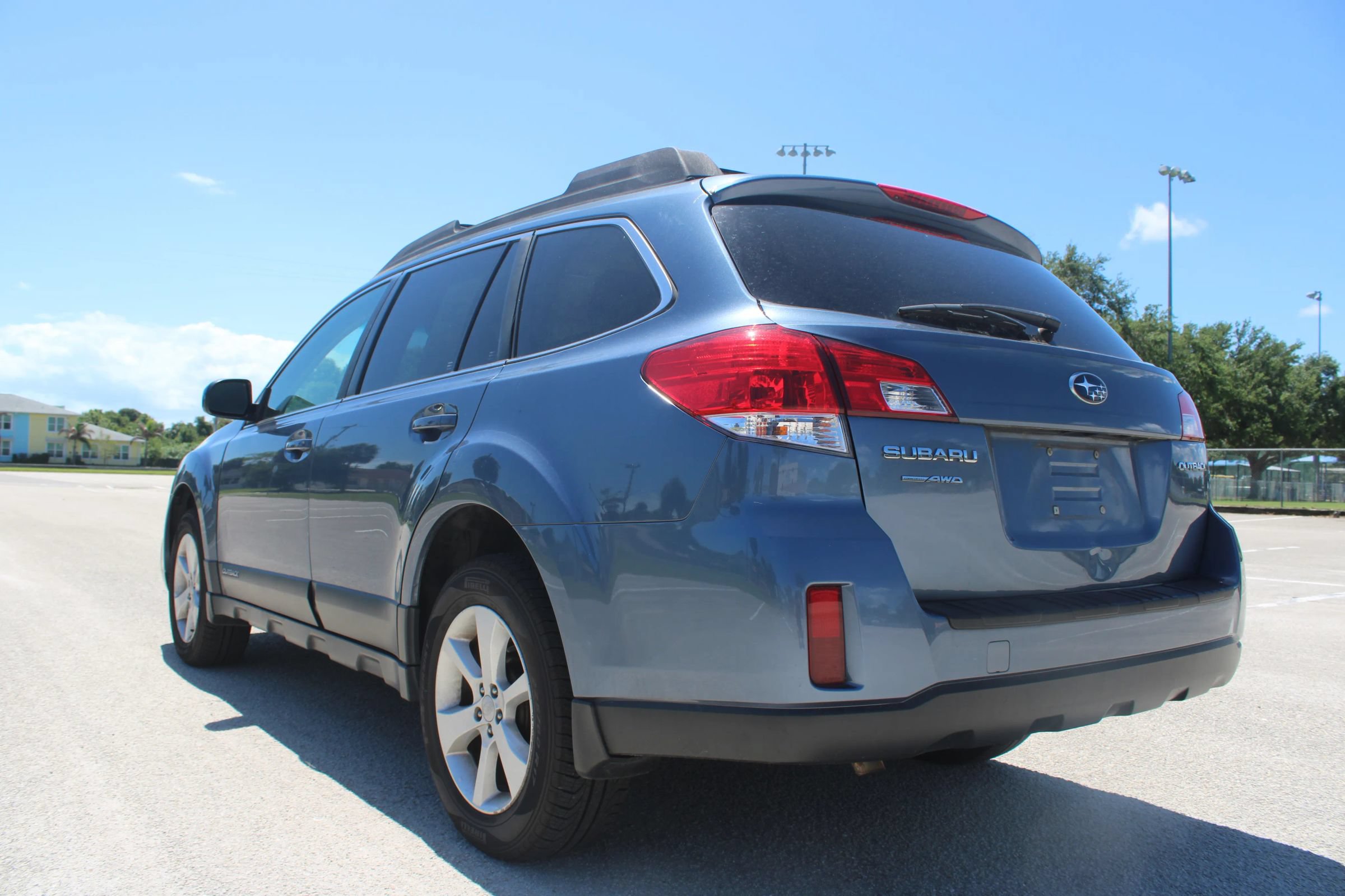 Used 2013 Subaru Outback 2.5i Premium w/ Popular Pkg 1B AWD/4WD image 8