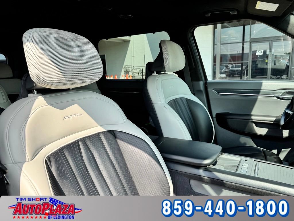 Used 2024 Kia EV9 GT-Line AWD/4WD image 57