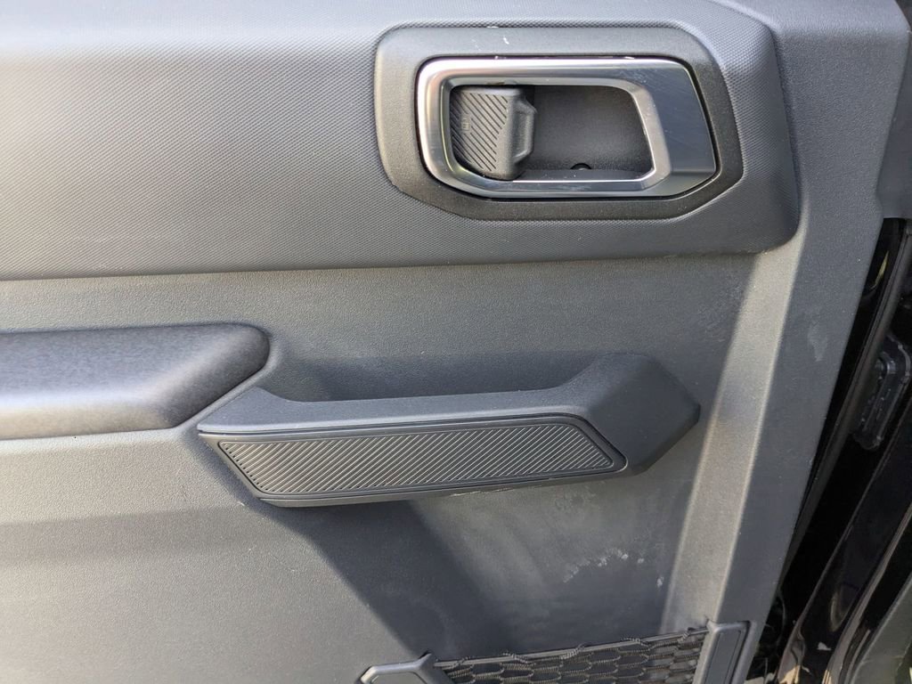 Used 2025 Ford Bronco Big Bend image 24