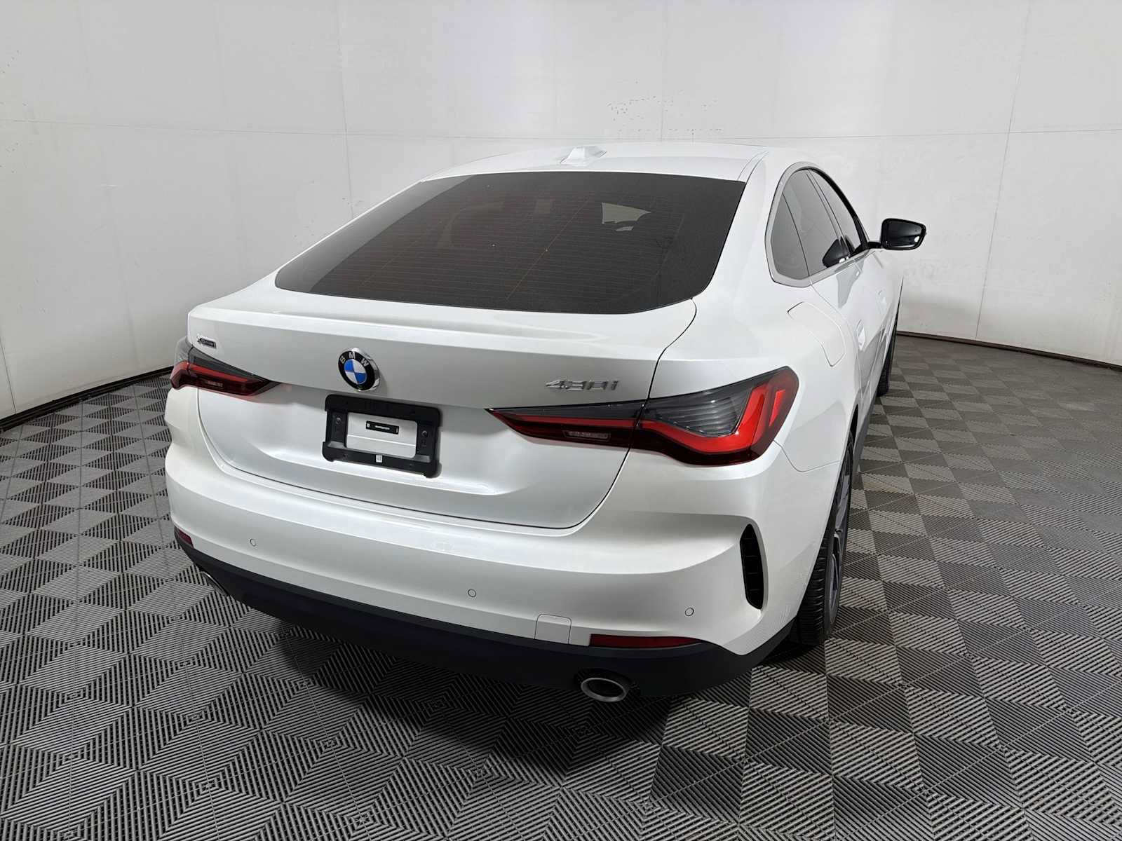 Used 2025 BMW 430i xDrive AWD/4WD image 6