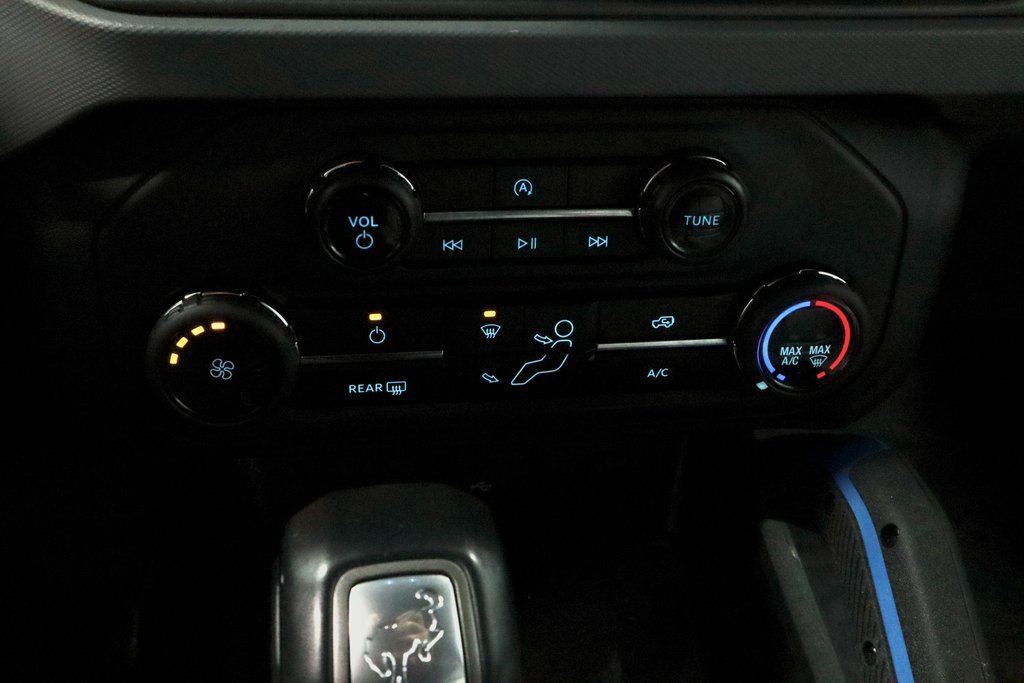 Certified 2024 Ford Bronco Black Diamond image 24