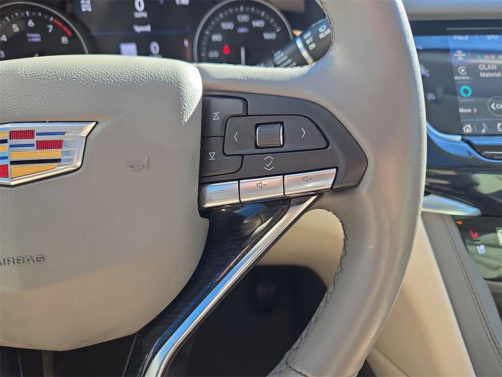 Used 2024 Cadillac XT6 Premium Luxury w/ Technology Package image 24