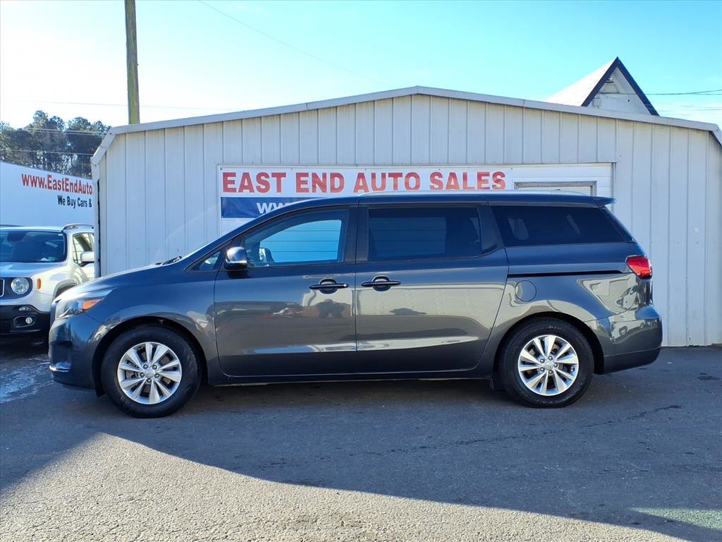 Used 2016 Kia Sedona LX w/ LX Convenience Package image 2