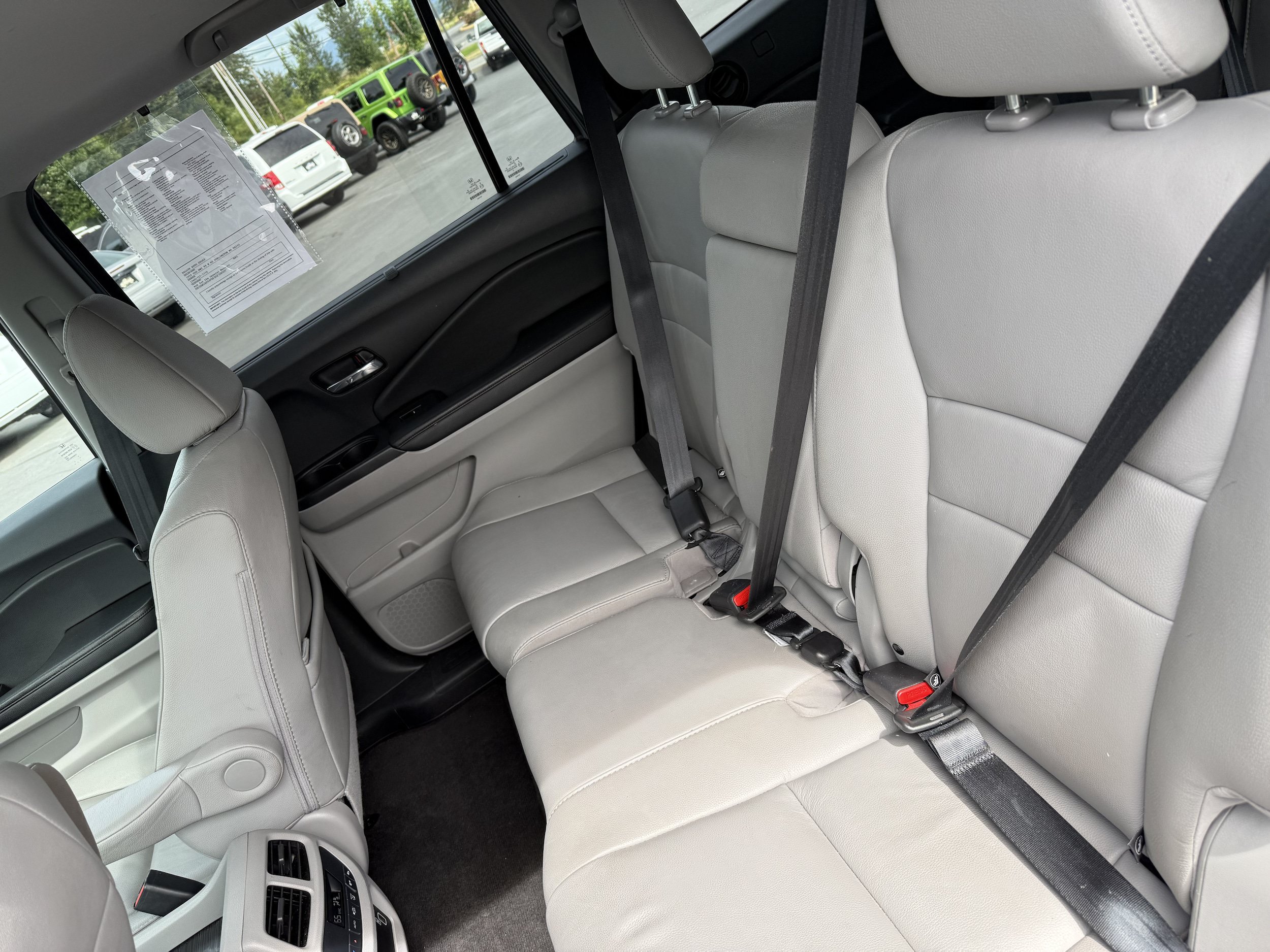 Used 2021 Honda Pilot Special Edition image 11