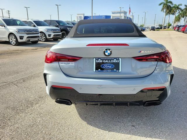 Used 2026 BMW M440i Convertible RWD image 5