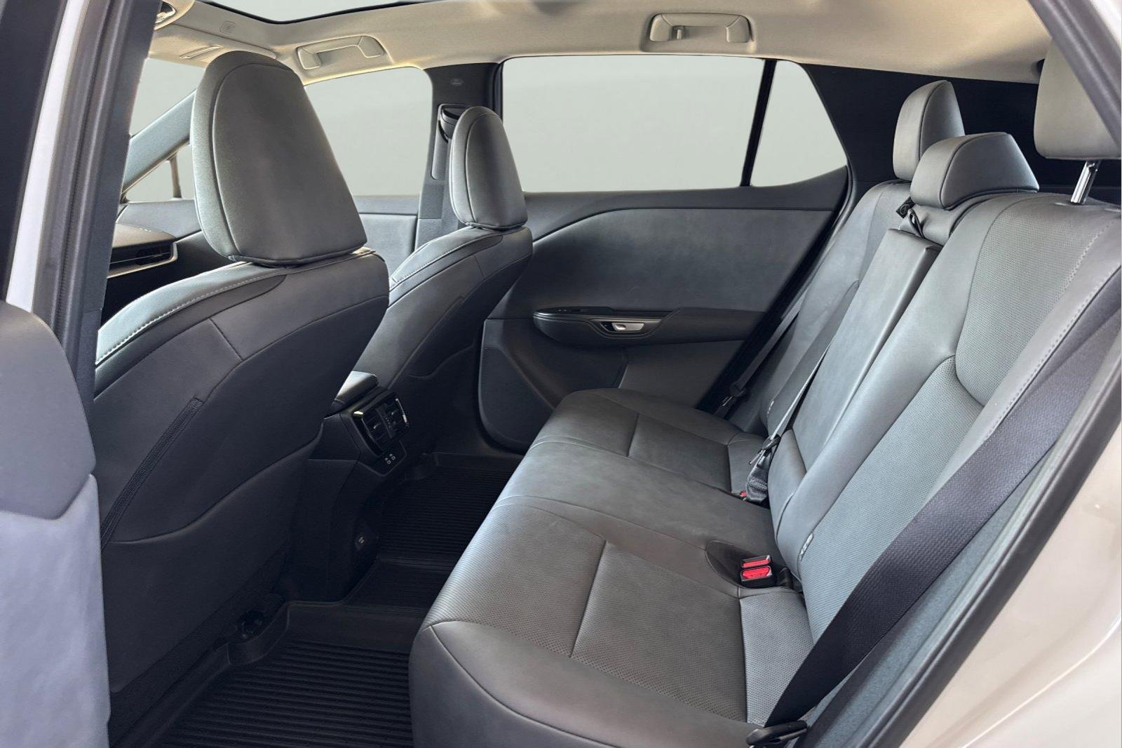 Used 2024 Lexus RZ 300e Premium image 5