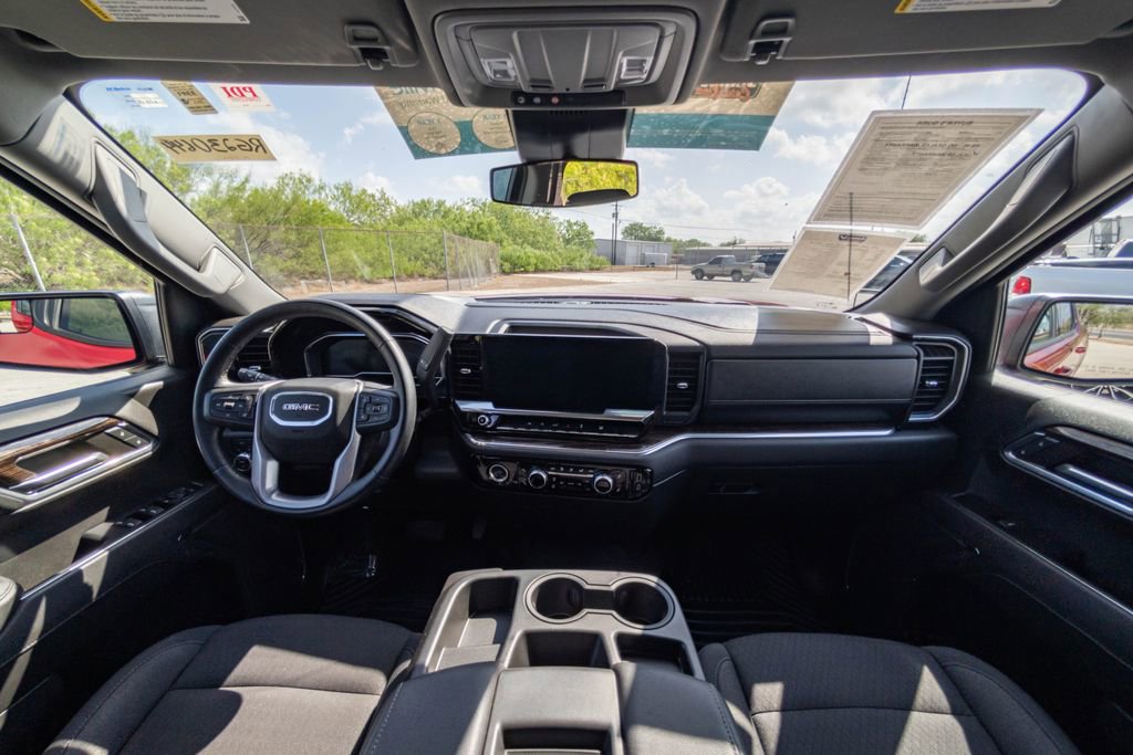 Used 2024 GMC Sierra 1500 Elevation image 18