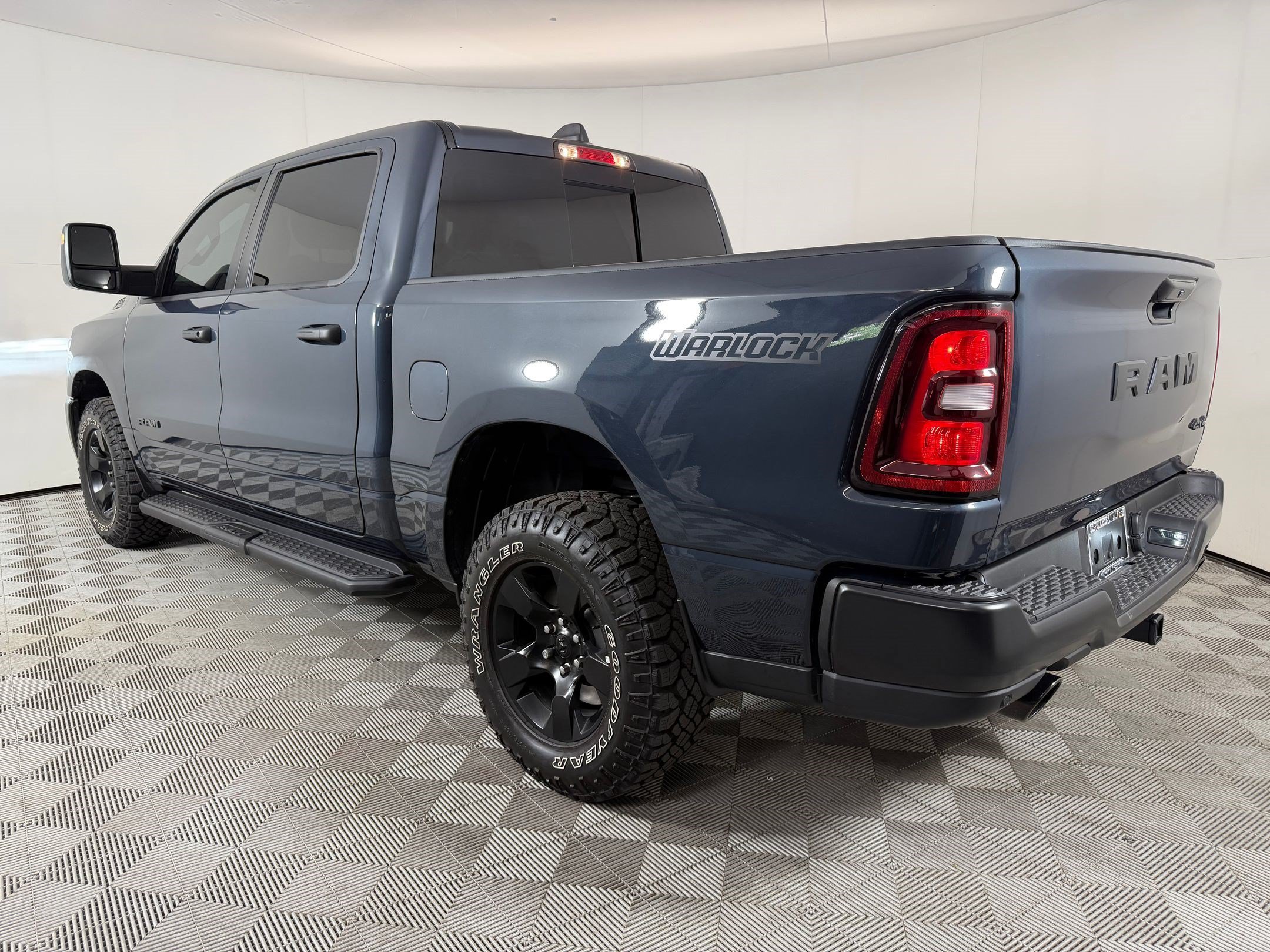 Used 2026 RAM 1500 Warlock AWD/4WD image 3