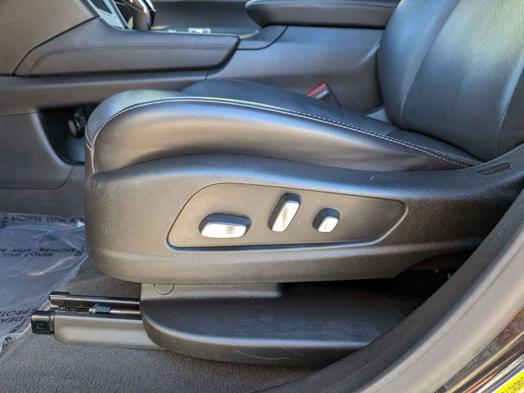 Used 2023 Cadillac XT5 Premium Luxury image 15