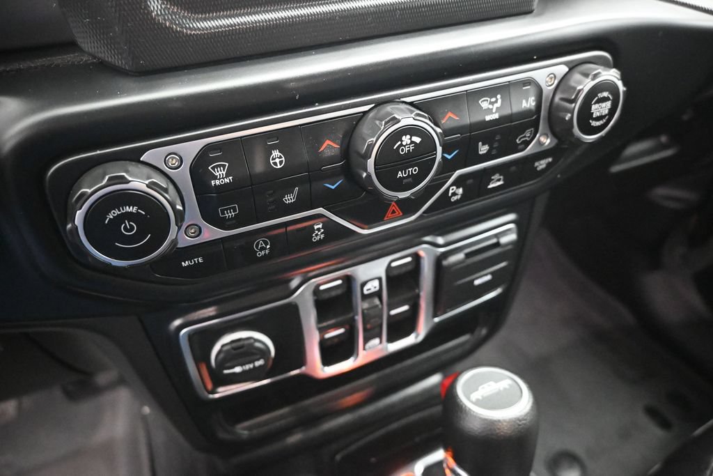 Used 2023 Jeep Gladiator Sport AWD/4WD image 16