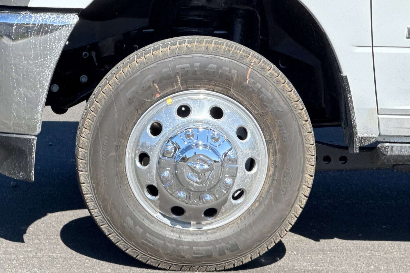 New 2027 RAM 3500 Laramie AWD/4WD image 24