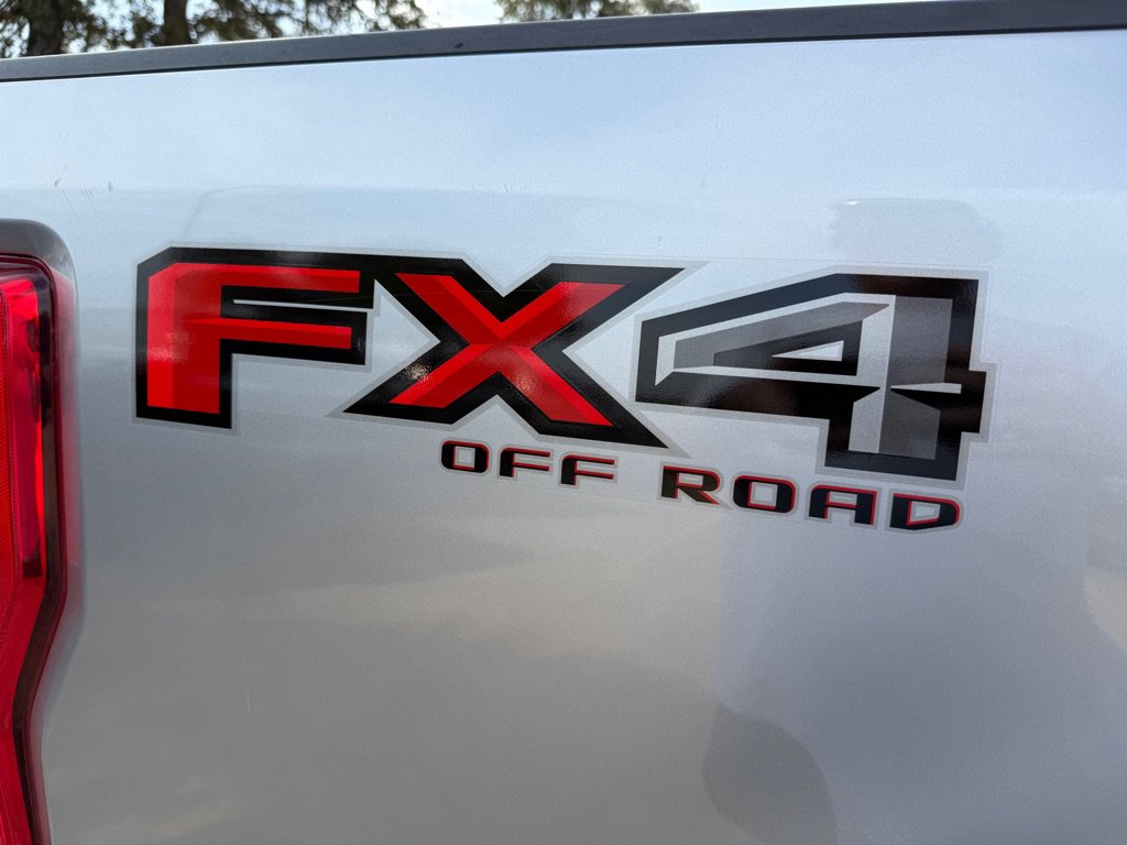 Used 2022 Ford F250 Lariat w/ FX4 Off-Road Package AWD/4WD image 9