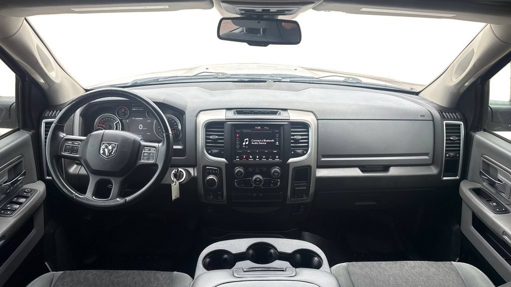 Used 2019 RAM 1500 Classic SLT w/ Luxury Group AWD/4WD image 29