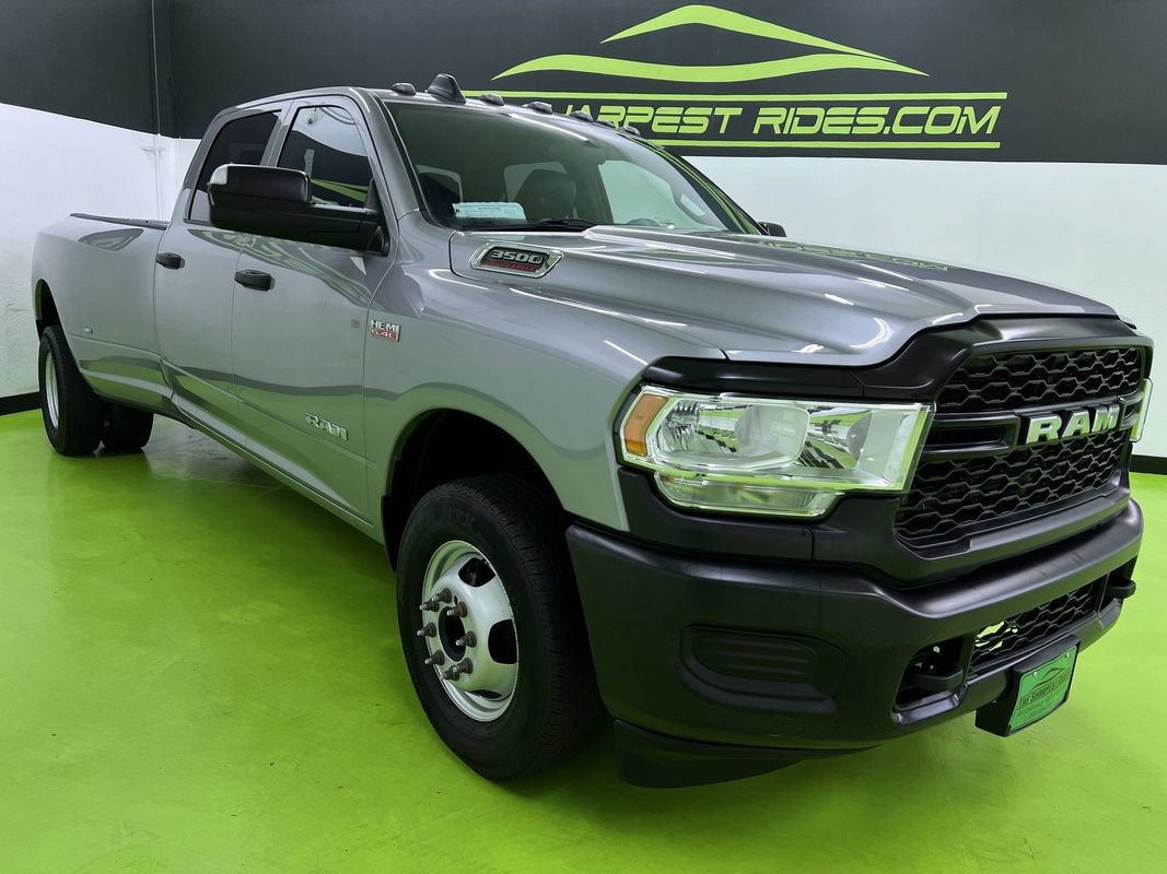Used 2022 RAM 3500 Tradesman RWD image 2