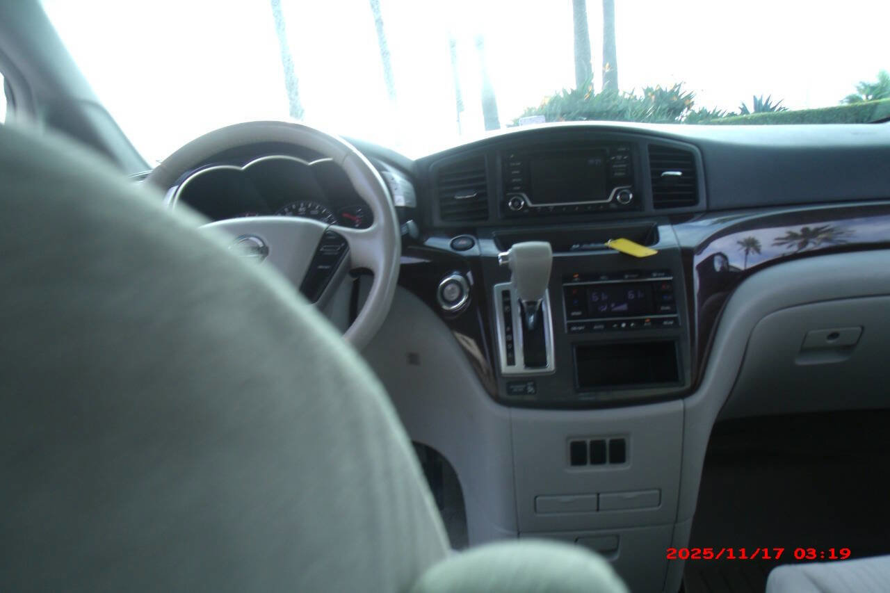 Used 2016 Nissan Quest SV image 22