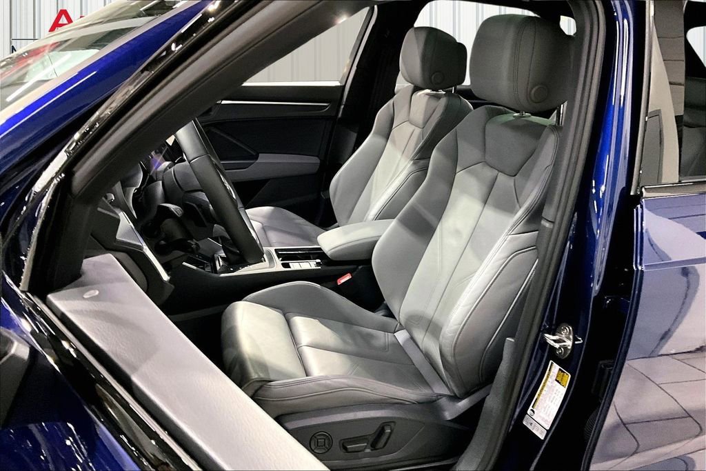 Certified 2025 Audi Q3 2.0T Premium w/ Convenience Package image 21