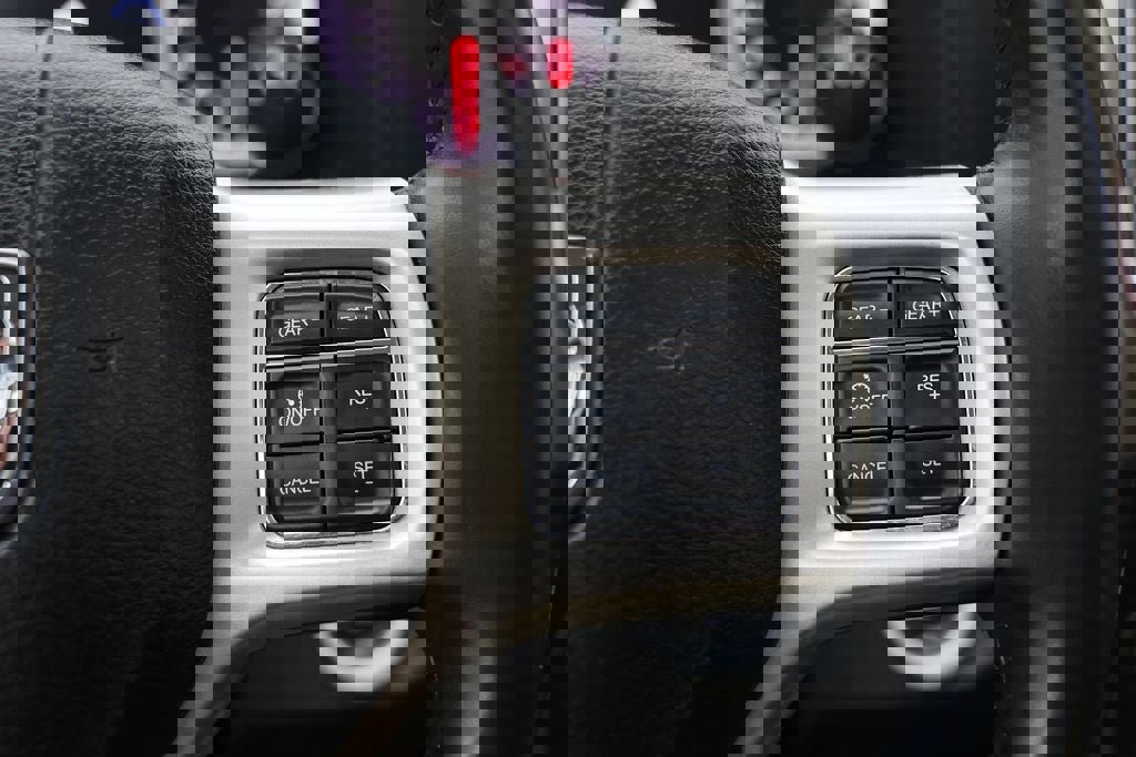 Used 2018 RAM 1500 Laramie w/ Convenience Group image 26