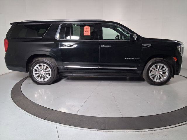 Used 2024 GMC Yukon XL SLT AWD/4WD image 3