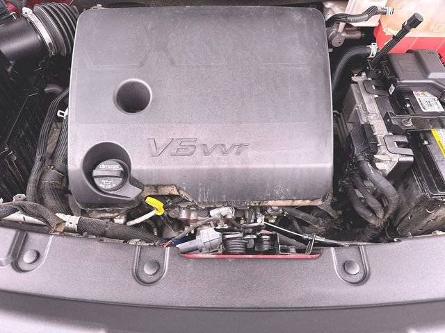 Used 2023 Chevrolet Traverse High Country w/ LPO, Floor Liner Package AWD/4WD image 31