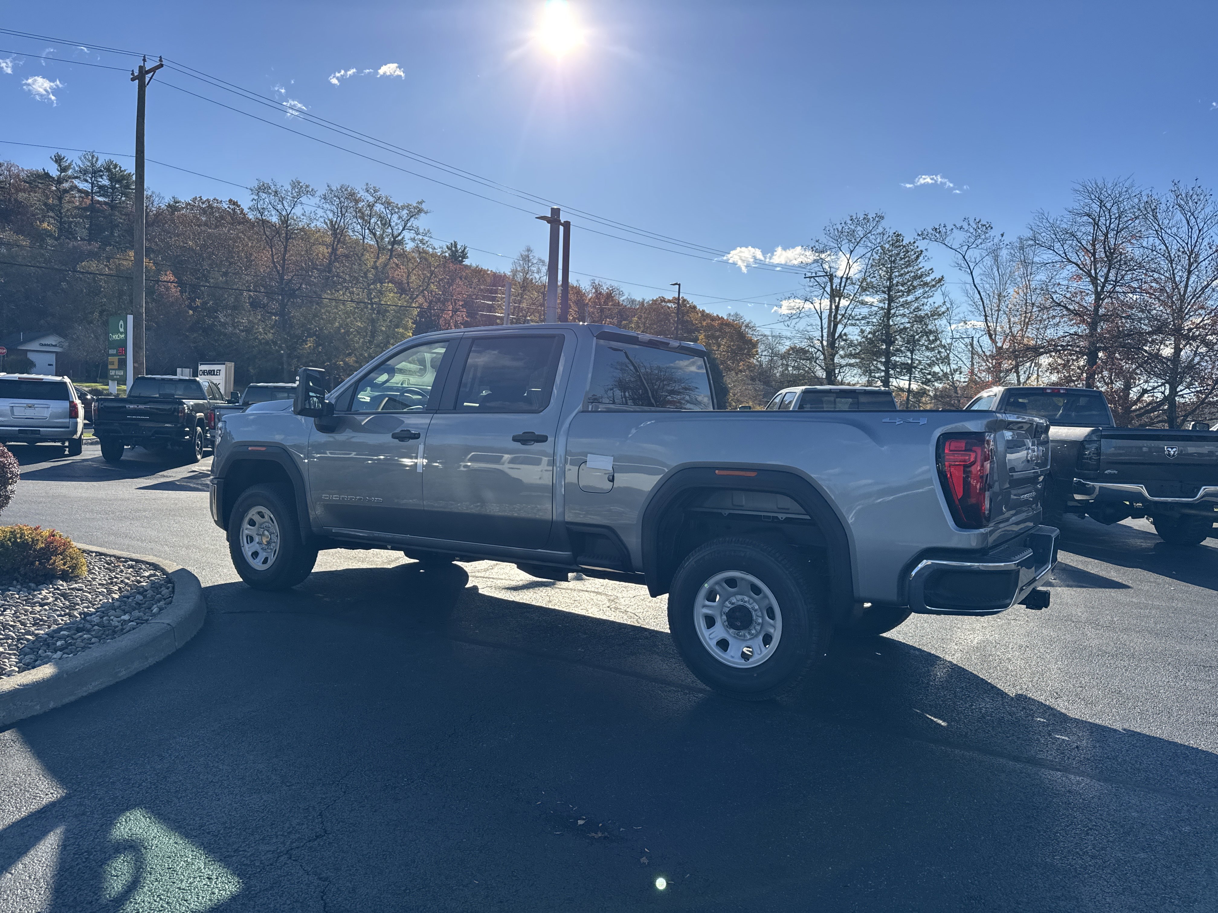 New 2026 GMC Sierra 2500 Pro w/ Convenience Package image 8