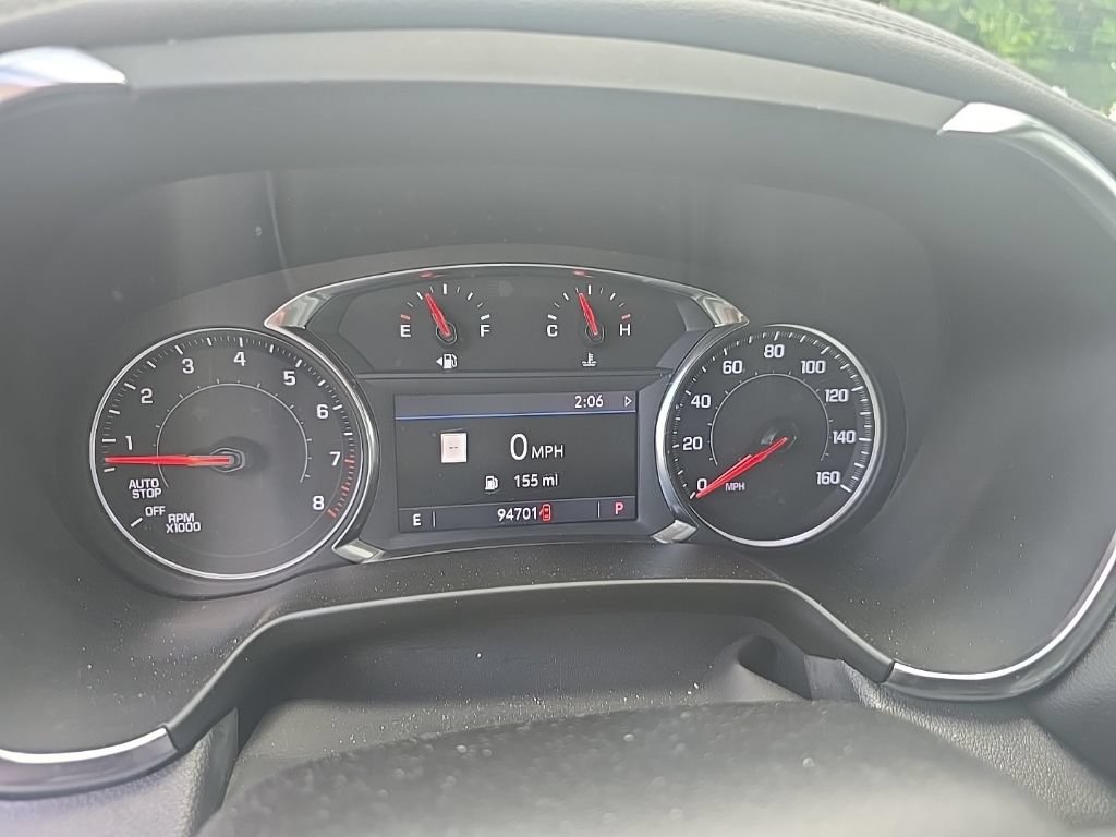 Used 2022 Chevrolet Blazer LT w/ Sound & Technology Package FWD image 4