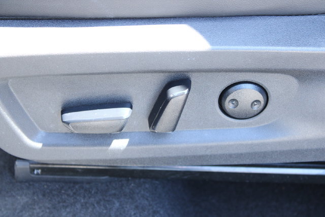 Used 2025 Nissan Murano SV FWD image 32