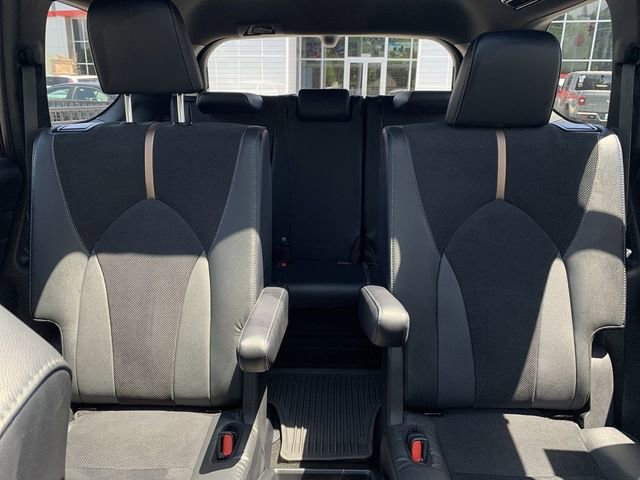 Used 2024 Toyota Grand Highlander AWD Hybrid image 32