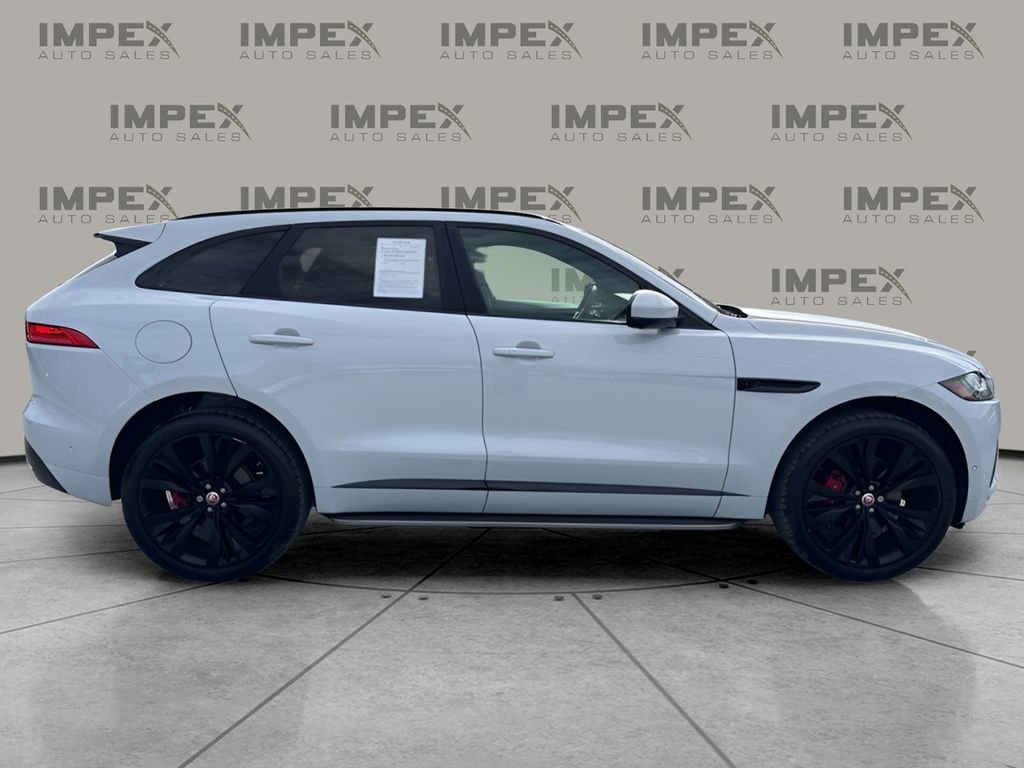 Used 2018 Jaguar F-PACE S image 6