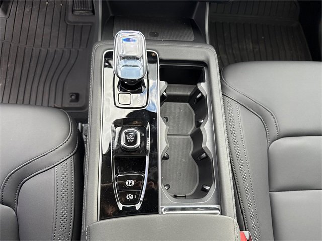 New 2026 Volvo XC90 T8 Plus image 17