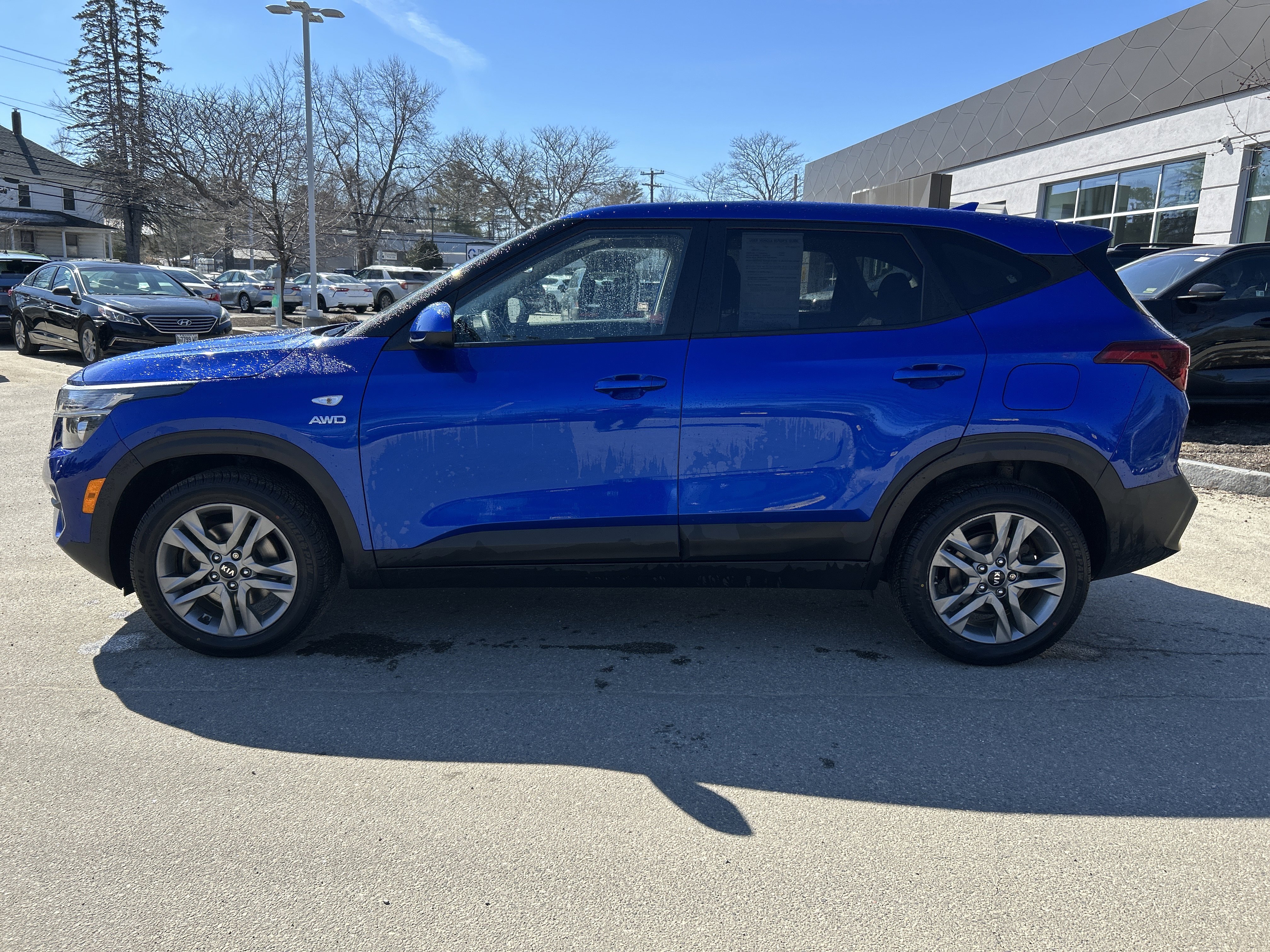 Used 2021 Kia Seltos LX image 8