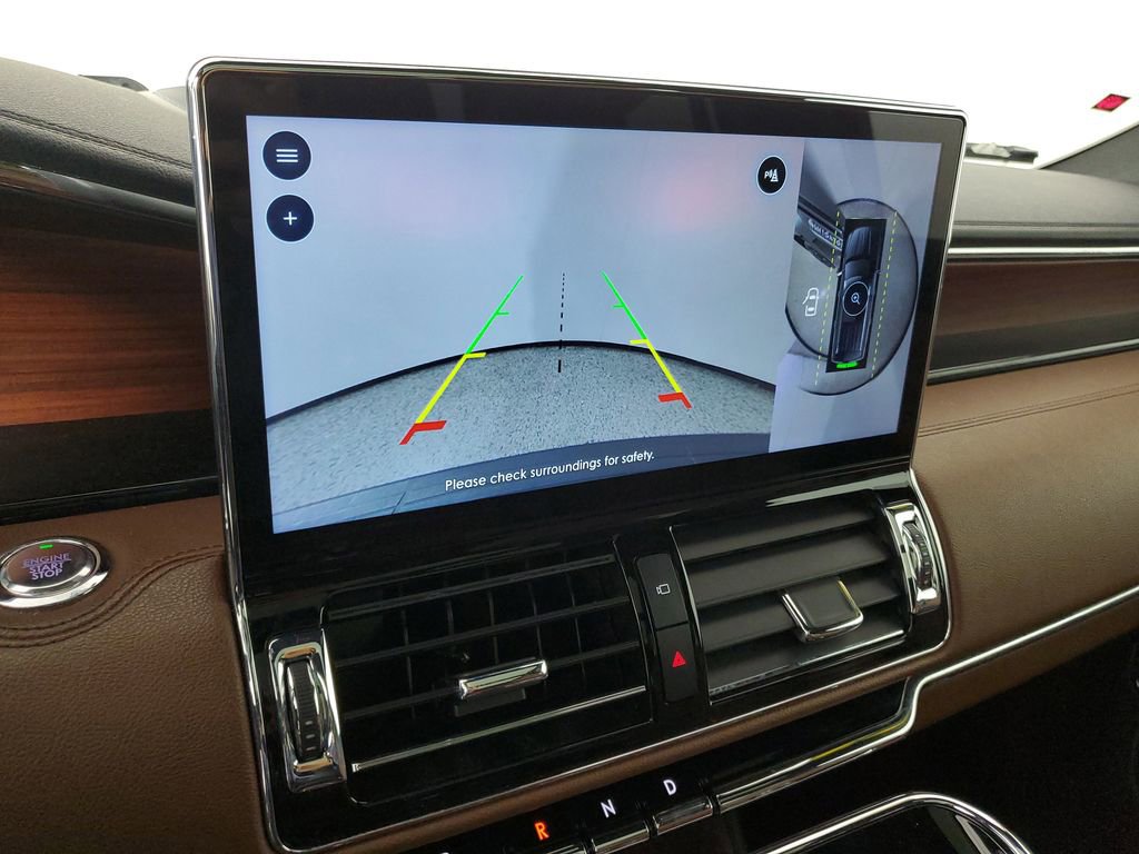 Used 2022 Lincoln Navigator Reserve w/ Monochromatic Package RWD image 28