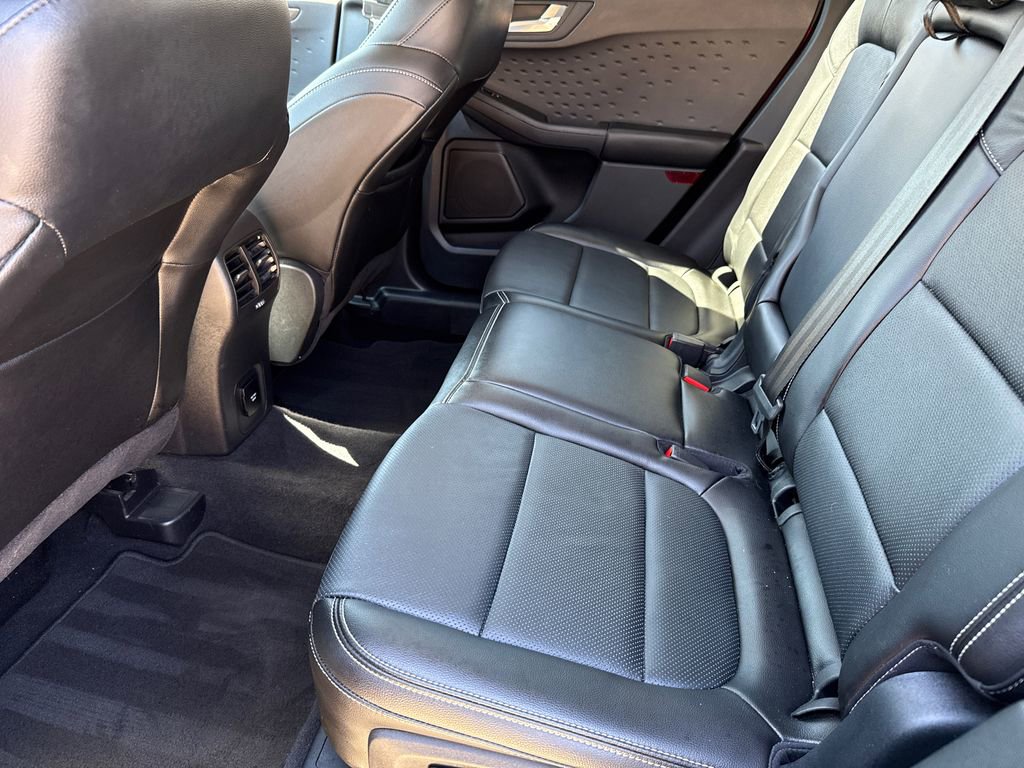 Used 2020 Ford Escape Titanium w/ Titanium Premium Package 2.0 image 18