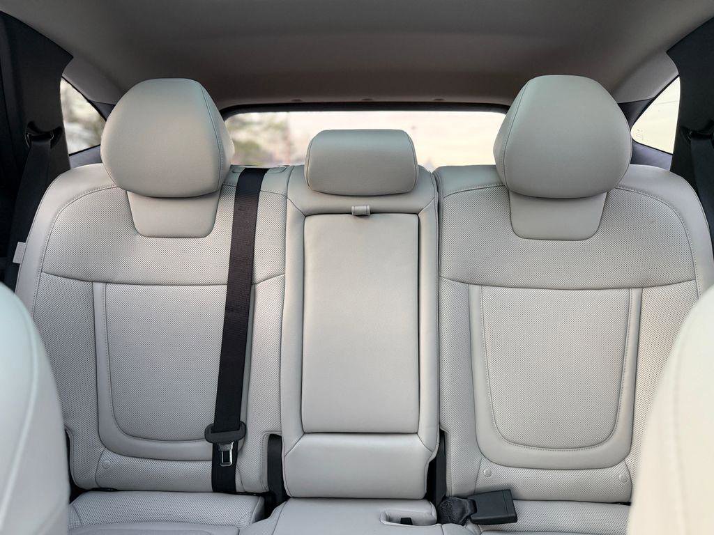 New 2026 Hyundai Tucson Limited image 29