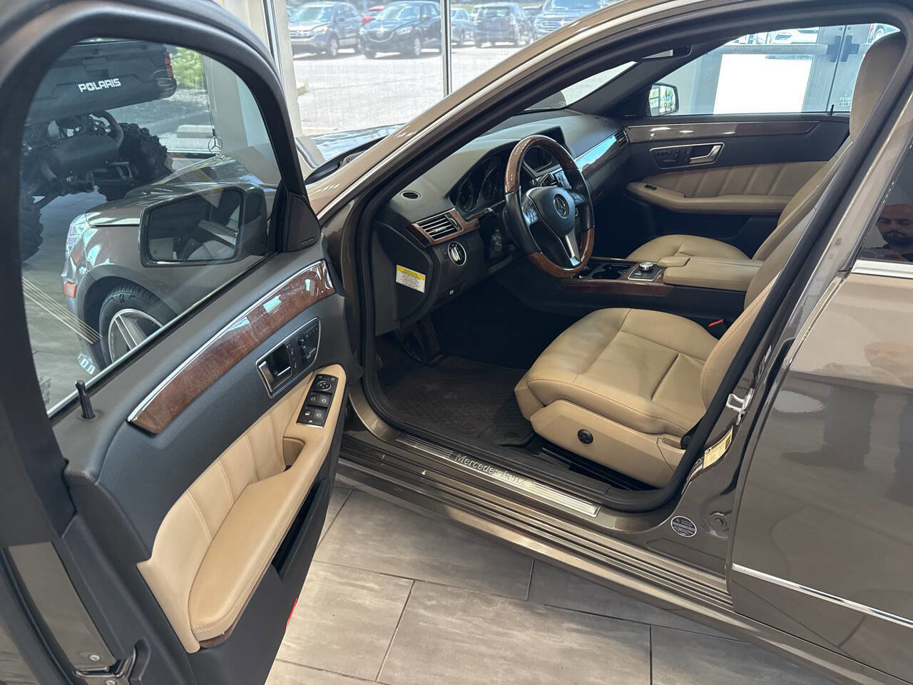 Used 2013 Mercedes-Benz E 350 4MATIC Sedan w/ Premium 1 Pkg image 13
