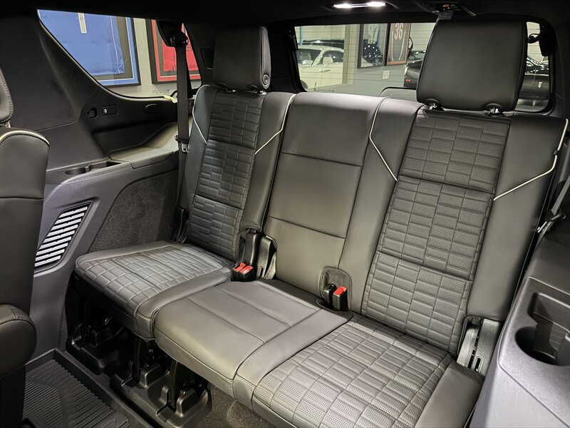 Used 2026 Cadillac Escalade V w/ LPO, ONYX Package AWD/4WD image 20