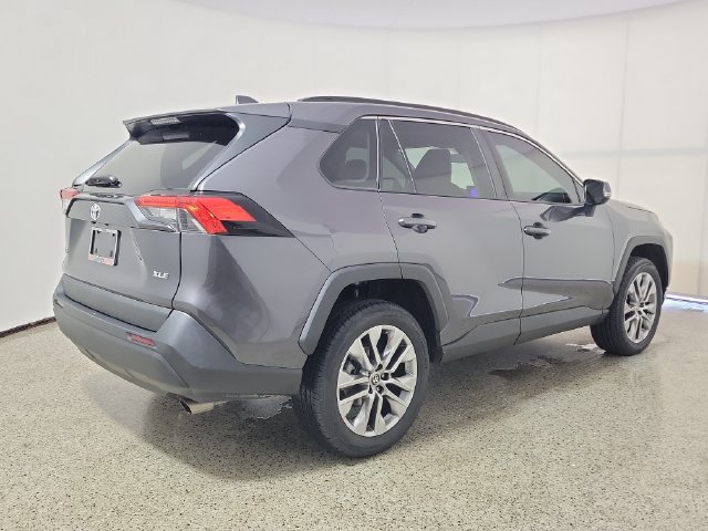 Used 2023 Toyota RAV4 XLE Premium FWD image 5
