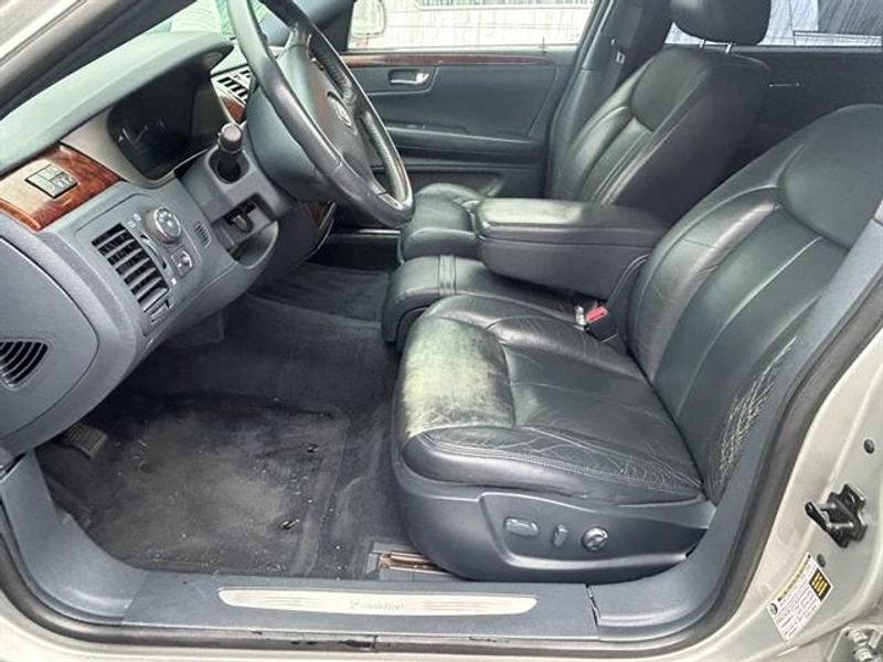Used 2008 Cadillac DTS Limousine FWD image 12