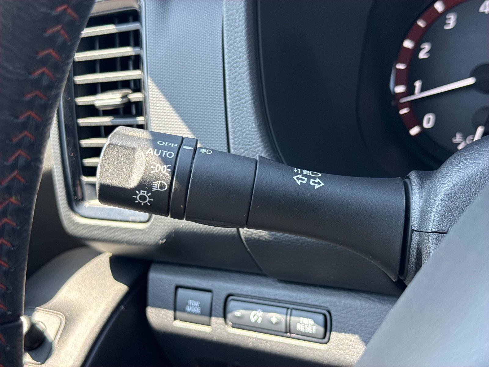 Used 2022 Nissan Frontier PRO-4X AWD/4WD image 16